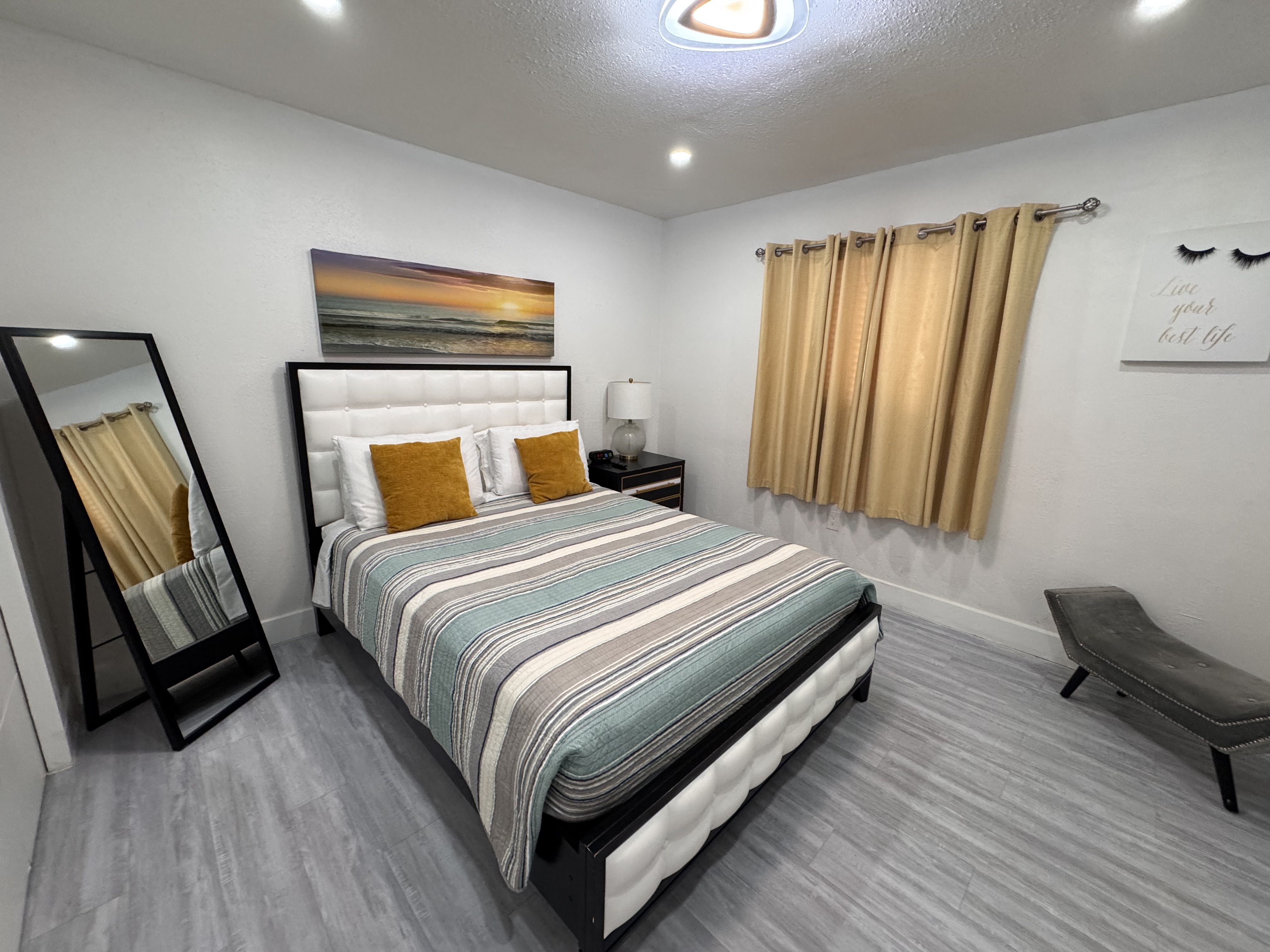 Stylish 2BR by Miami Airport